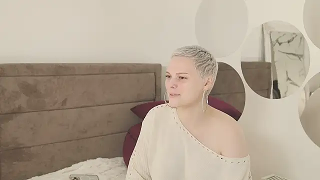 LikaBerry1 online show from 09/25/25, 11:47