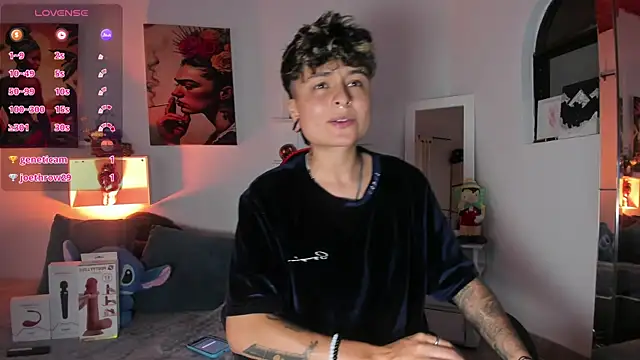 ZuryRamirez  online show from 11/24/25, 09:25