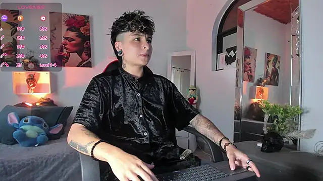 ZuryRamirez  online show from 11/26/25, 08:43