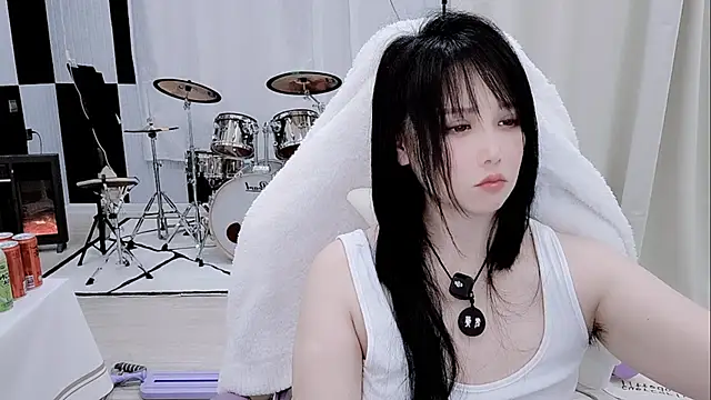 Vaness-a online show from 04/16/26, 09:39