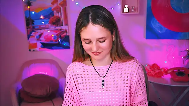 Snapshot of DeboraLarson chatting on 12/13/24, 09:57 DeboraLarson online show from 12/13/24, 09:57