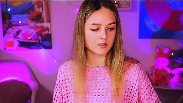 Snapshot of DeboraLarson chatting on 01/26/25, 04:30 DeboraLarson online show from 01/26/25, 04:30