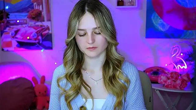 Snapshot of DeboraLarson chatting on 02/09/25, 09:49 DeboraLarson online show from 02/09/25, 09:49