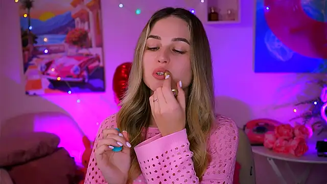 Snapshot of DeboraLarson chatting on 02/23/25, 08:28 DeboraLarson online show from 02/23/25, 08:28