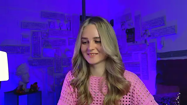 Snapshot of DeboraLarson chatting on 03/13/25, 10:21 DeboraLarson online show from 03/13/25, 10:21