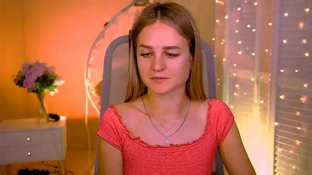 Snapshot of DeboraLarson chatting on 07/19/26, 03:43 DeboraLarson online show from 07/19/26, 03:43