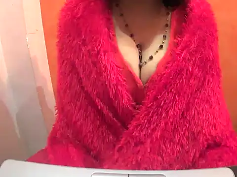 HOT-SEEMAA online show from 01/05/25, 08:22