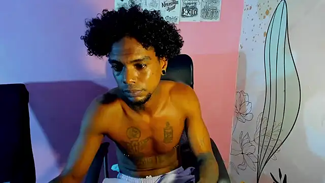 bigblackhotx1 online show from 04/04/26, 01:59