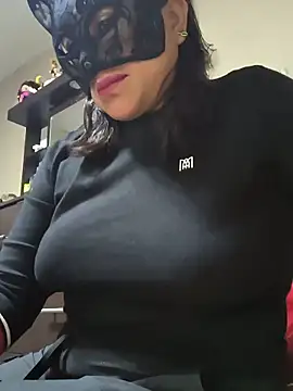 Kasandra02 online show from 05/12/26, 11:02