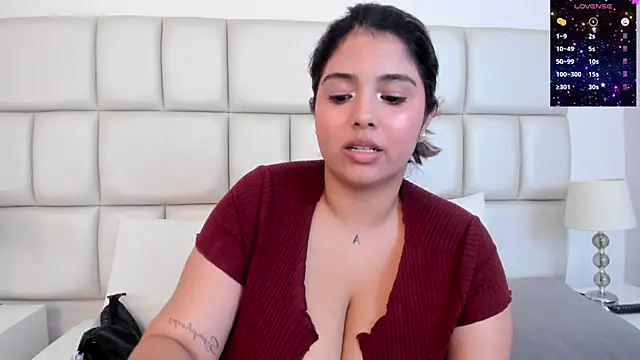 Snapshot of CortanaAdamss chatting on 12/12/24, 08:53 CortanaAdamss online show from 12/12/24, 08:53