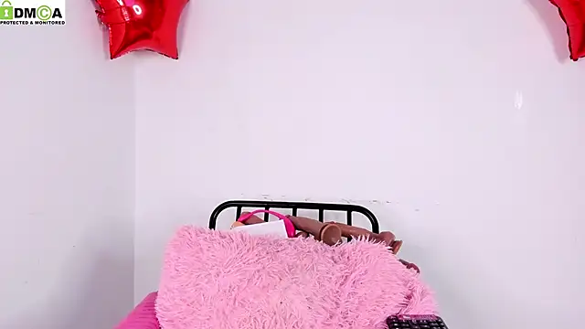 Snapshot of baby_alee chatting on 12/03/24, 07:54 baby alee online show from 12/03/24, 07:54