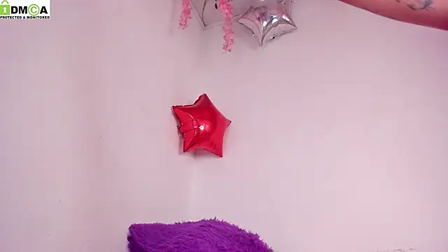 Snapshot of baby_alee chatting on 12/20/24, 01:22 baby alee online show from 12/20/24, 01:22