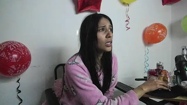 Snapshot of baby_alee chatting on 02/28/25, 09:47 baby alee online show from 02/28/25, 09:47