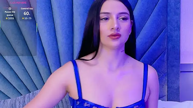 Snapshot of Harper-Avary chatting on 11/06/25, 01:12 Harper-Avary online show from 11/06/25, 01:12