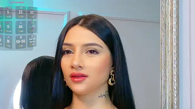 Snapshot of Harper-Avary chatting on 12/01/25, 02:11 Harper-Avary online show from 12/01/25, 02:11