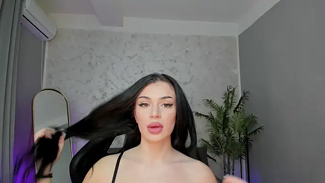 Snapshot of Ivy_belle chatting on 03/15/25, 05:52 Ivy belle online show from 03/15/25, 05:52