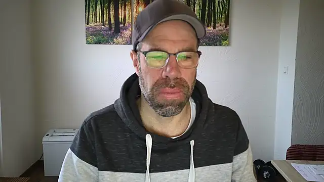 Snapshot of Harry_Boldt chatting on 11/04/25, 07:07 Harry Boldt online show from 11/04/25, 07:07