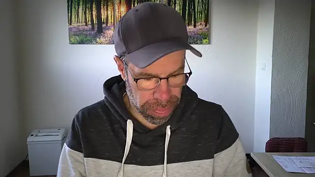 Snapshot of Harry_Boldt chatting on 11/05/25, 06:57 Harry Boldt online show from 11/05/25, 06:57