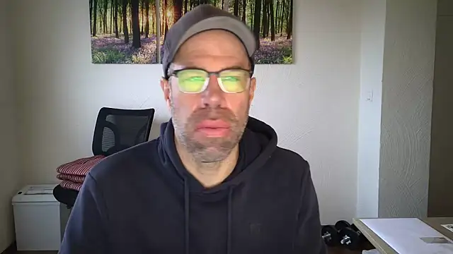 Snapshot of Harry_Boldt chatting on 11/12/25, 07:09 Harry Boldt online show from 11/12/25, 07:09