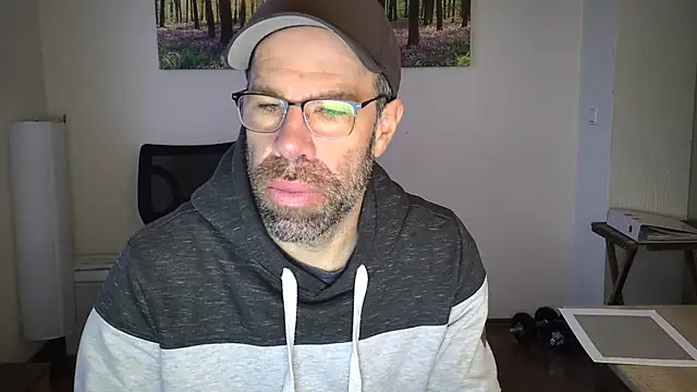 Snapshot of Harry_Boldt chatting on 11/20/25, 07:08 Harry Boldt online show from 11/20/25, 07:08