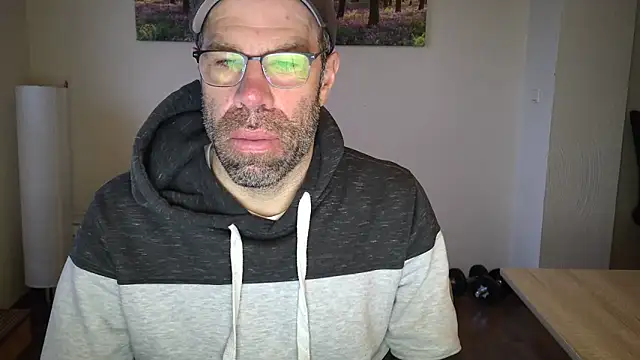 Snapshot of Harry_Boldt chatting on 11/28/25, 07:11 Harry Boldt online show from 11/28/25, 07:11