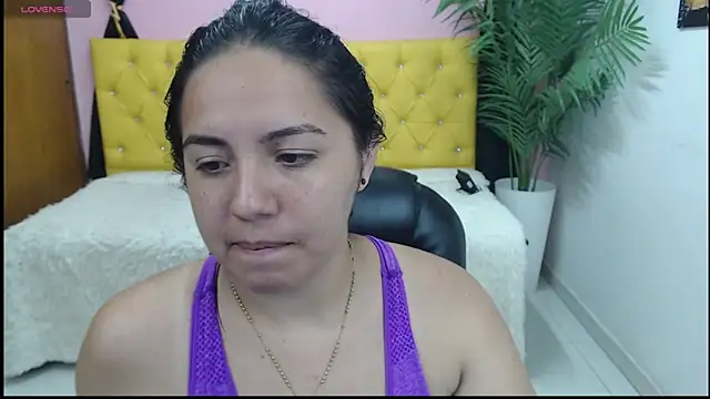 candiapole online show from 01/10/25, 03:58