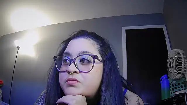 Snapshot of tillymarie34 chatting on 12/05/24, 04:34 tillymarie34 online show from 12/05/24, 04:34