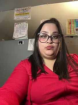 Snapshot of tillymarie34 chatting on 02/15/25, 01:31 tillymarie34 online show from 02/15/25, 01:31