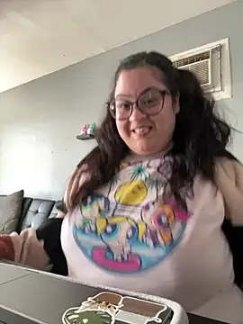 Snapshot of tillymarie34 chatting on 03/09/25, 08:21 tillymarie34 online show from 03/09/25, 08:21