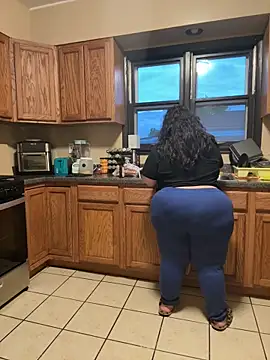 Snapshot of tillymarie34 chatting on 09/20/25, 11:50 tillymarie34 online show from 09/20/25, 11:50