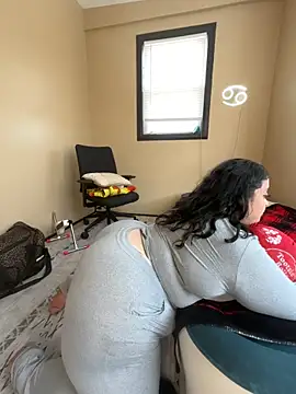 tillymarie34 online show from 02/09/26, 05:50