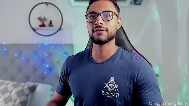 LiamGarcia1 online show from 12/28/24, 12:24