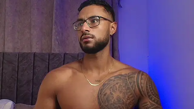 LiamGarcia1 online show from 02/09/25, 01:35