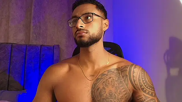 LiamGarcia1 online show from 02/17/25, 01:10