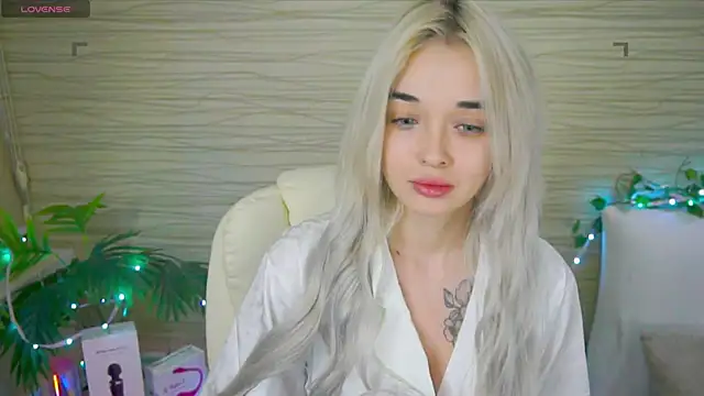 Ashley S online show from 02/10/25, 03:13