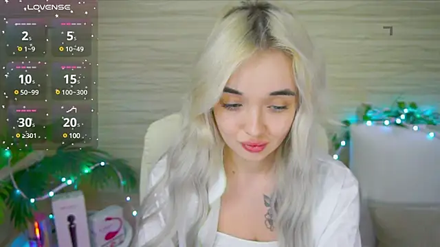 Ashley S online show from 02/11/25, 03:18