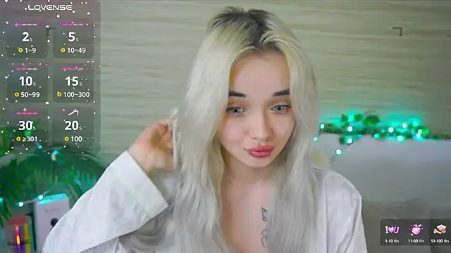 Ashley S online show from 03/07/25, 02:25