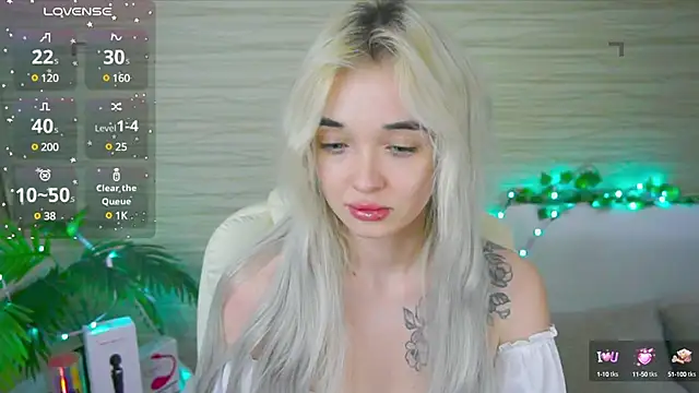 Ashley S online show from 03/10/25, 02:17