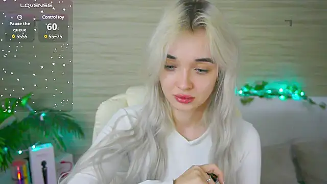 Ashley S online show from 03/12/25, 02:20