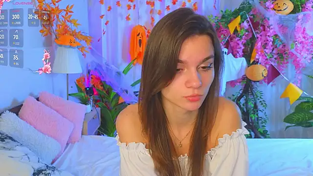 Snapshot of EvaHair chatting on 11/02/25, 07:49 EvaHair online show from 11/02/25, 07:49