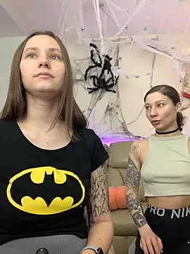 HotCaramellsTV online show from 10/30/25, 07:32