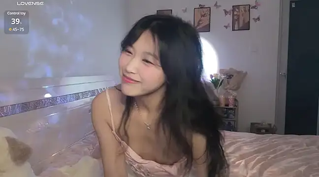 Luminous163 online show from 01/03/25, 03:44