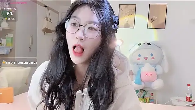 Luminous163 online show from 09/28/25, 09:03