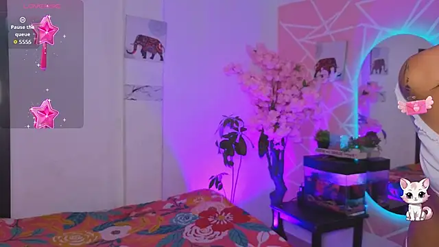 CoralRigan online show from 11/11/25, 02:44