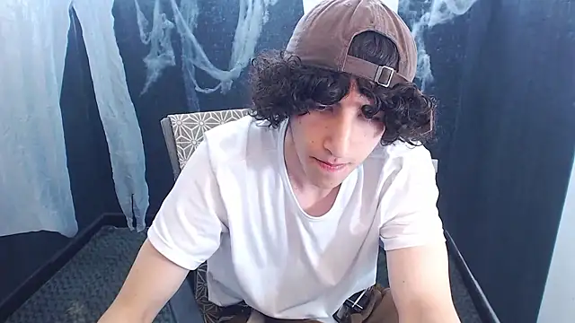 Kerverr  online show from 11/04/25, 02:27