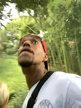 Salomon koude online show from 11/30/25, 05:06