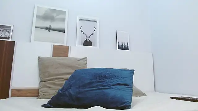 sussy leon online show from 03/15/25, 05:04