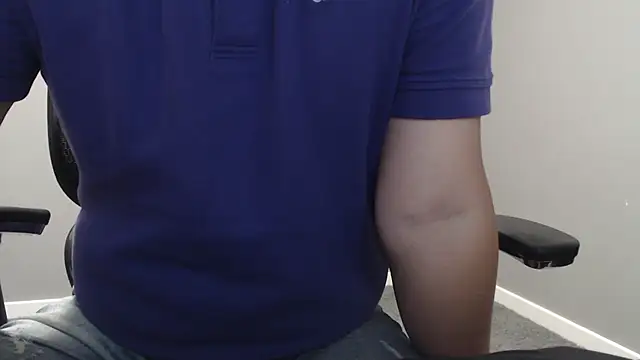 Snapshot of nimirole chatting on 09/20/25, 12:33 nimirole online show from 09/20/25, 12:33