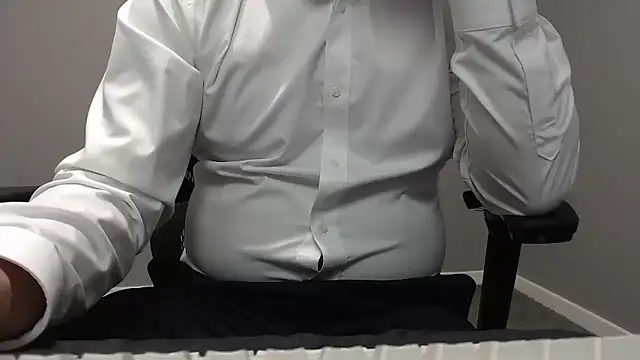 Snapshot of nimirole chatting on 09/30/25, 02:11 nimirole online show from 09/30/25, 02:11