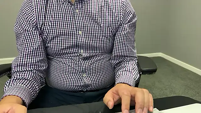 Snapshot of nimirole chatting on 10/15/25, 02:28 nimirole online show from 10/15/25, 02:28